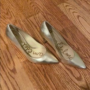 Brand new GOLD Sam Edelman heels